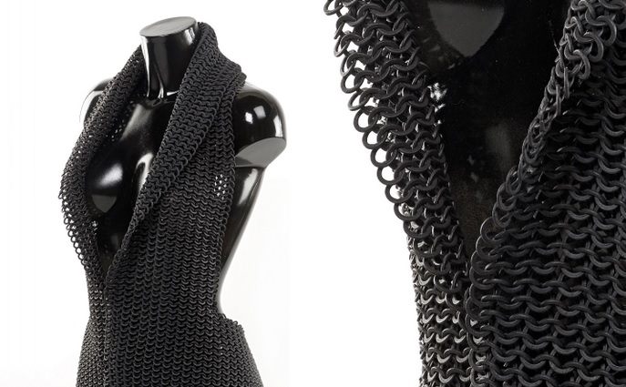 Oděv ve 3D v černé barvě